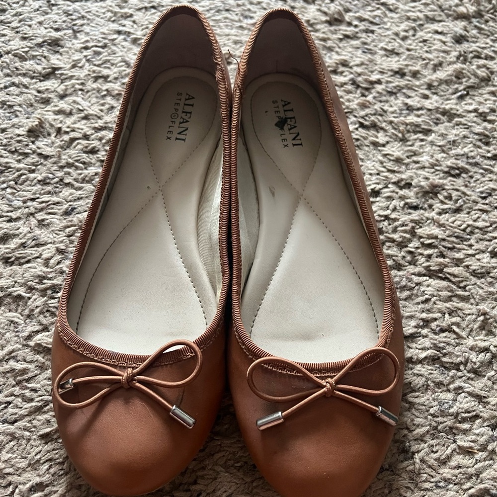 Alfani Women's Brown Ballet Flats